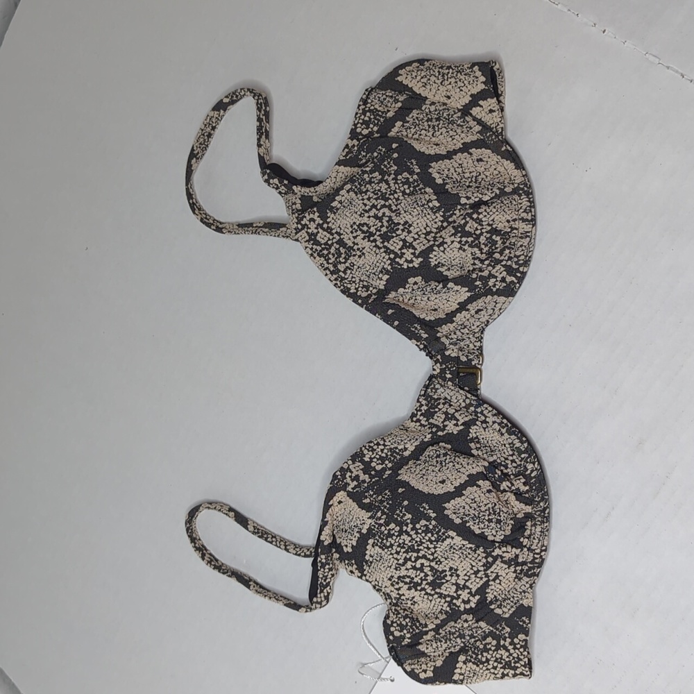 NWT Andie swim the Sicily under wire bikini top